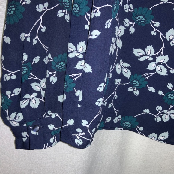 Loft faux wrap blouse Sz XXSP floral long sleeve ruffle button cuff - Picture 3 of 7